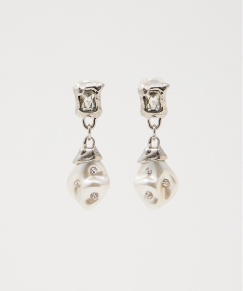 SLY（スライ） イヤリング JEWELED F/PEARL EARRING ジュエルド
