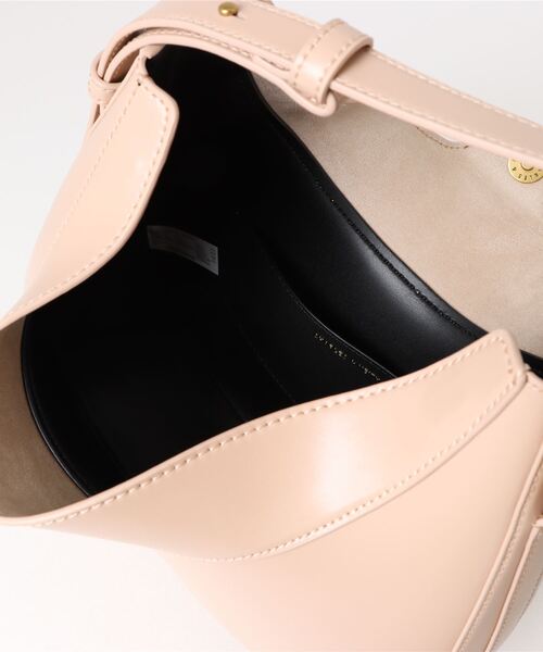 「CHARLES \u0026 KEITH」 トートバッグ M チョコ レディースの画像