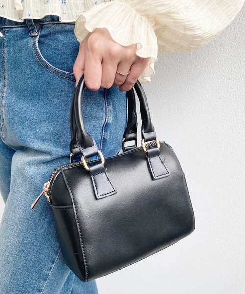 ✨極美品✨MCM エムシーエム PVC×レザー ミニボストンバッグ 斜め掛け 黒 moment+ ボストンバッグ 「累計販売数2万個突破！」フェイクレザー