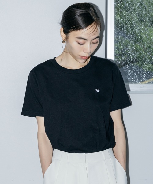 liten. ハート刺繍　トップス LIENCOEUR tシャツ ミニハート刺繍Tシャツ レディース