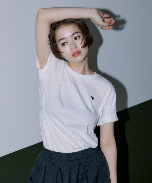 liten. ハート刺繍　トップス LIENCOEUR tシャツ ミニハート刺繍Tシャツ レディース