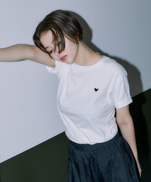 LIENCOEUR tシャツ ミニハート刺繍Tシャツ レディース