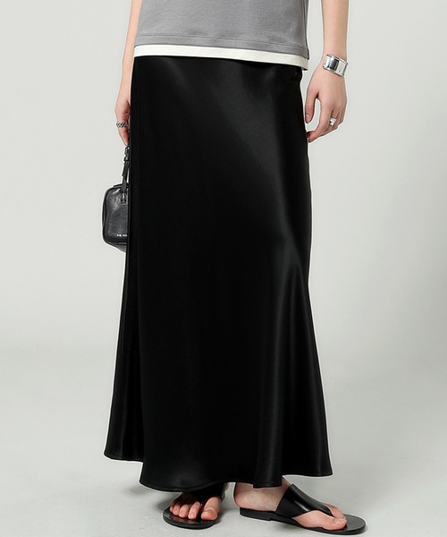 Y*i様 Marno ブラックサテンロングスカート レース付き Y*i様 Marno ブラックサテンロングスカート レース付き