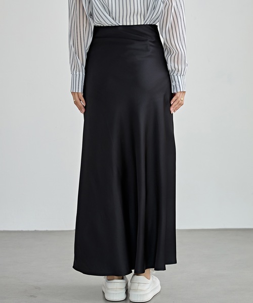 Y*i様 Marno ブラックサテンロングスカート レース付き Y*i様 Marno ブラックサテンロングスカート レース付き