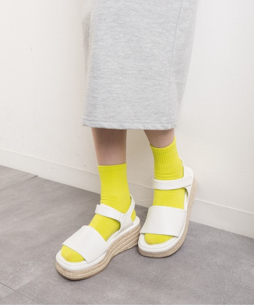 【美品】CASADEI 厚底サンダル ベージュ ダブルバックル スエード Daniella&GEMMA サンダル ダブルバックルベルトボリュームソール