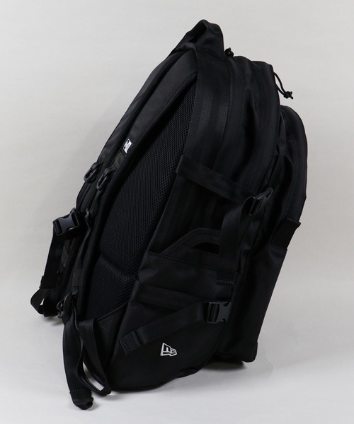 ニューエラ　リュック　35L キャリアパック 35L ブラック | ニューエラオンラインストア