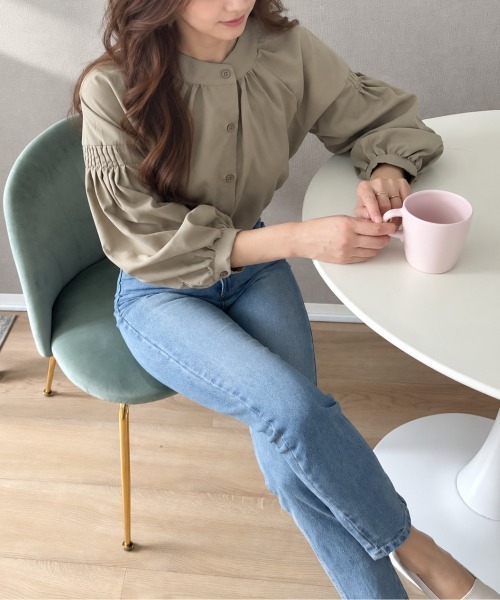 Dewlily ブラウス シャツ ふんわりシルエットで抜け感をつくる