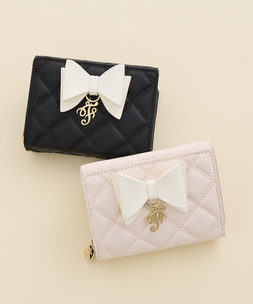 Maison de FLEUR（メゾンドフルール） 財布 Fチャームリボンウォレット