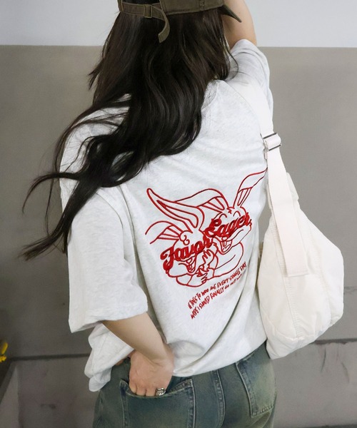 SpRay（スプレイ） tシャツ 半袖 「体型カバー/華奢見え」ハグうさぎ