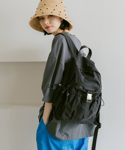 【nico☺︎お値下げ対応大歓迎♪】★未使用品★familiar リュック リュックサック男女兼用バックパック大容量[品番：II000012296