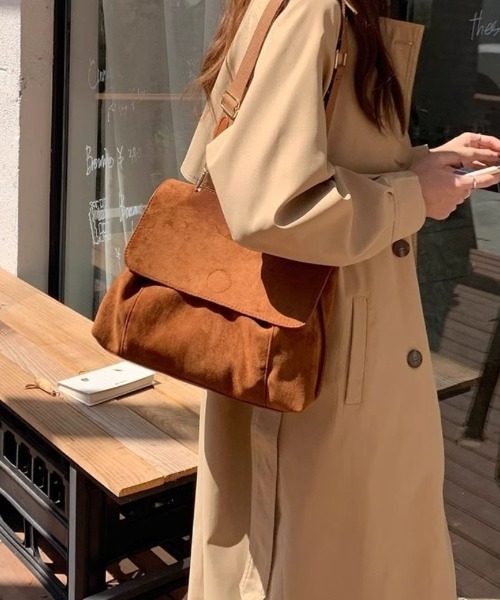 ショルダーバッグ バッグ 大容量 ベルベット レディース : ZOZOTOWN