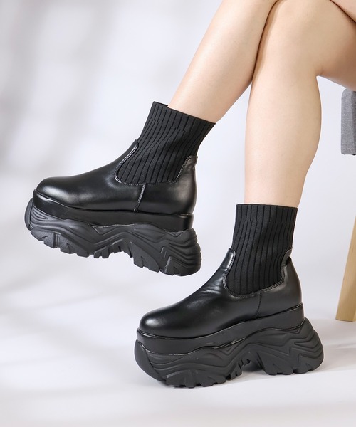 はまっこ　Love だいすきなメンツでユニバ行ってきたの幸せ❤️💚💙