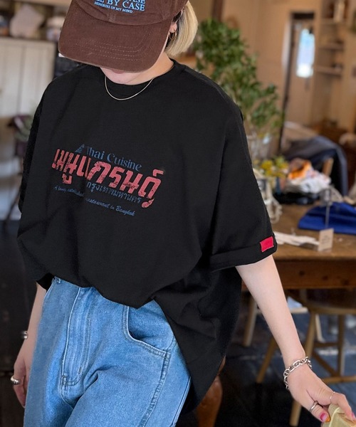 tシャツ 「JaVaジャバコラボ」お洒落見え確定。綿100％タイ料理メニュー風プリントルーズフィットTシャツ(オーバーサイズ) レディース | Java | 23