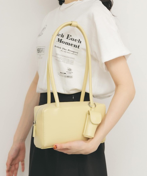 KBF（ケービーエフ） ショルダーバッグ バッグ リップケース付き