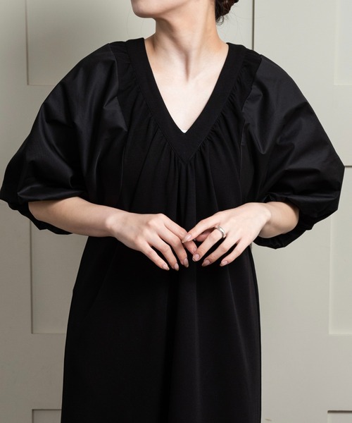 lawgy ワンピース different materials v neck tiered op