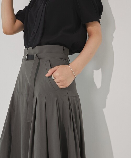 UNITED TOKYO（ユナイテッドトウキョウ） スカート エアリータック