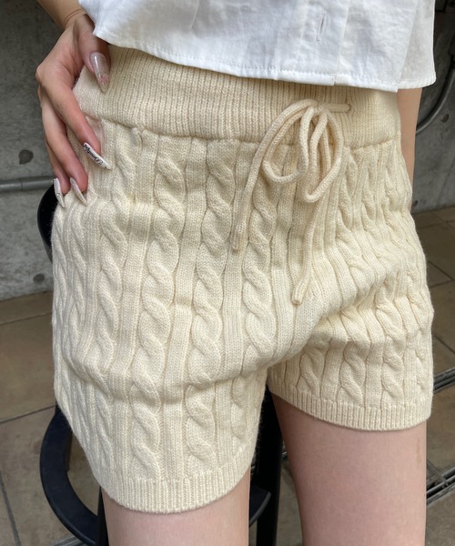 Roger&Raw（ロジャーアンドロウ） パンツ ケーブル編みニットショート