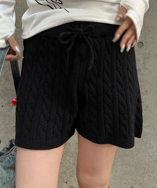 Roger&Raw(ロジャーアンドロウ) パンツ ケーブル編みニットショート Roger&Raw(ロジャーアンドロウ) パンツ ケーブル編みニットショート