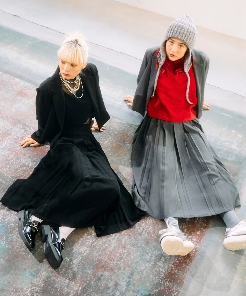 PUNYUS（プニュズ） プリーツスカート 1 ブラック レディース