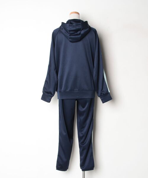 FILA セットアップ　Mサイズ ベージュ/ネイビー FILA（フィラ） セットアップジャージ M ネイビー レディース