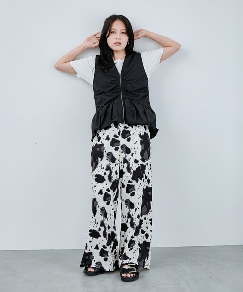【新品未使用】JEANASIS アソートガライージーパンツ　ブラック系(カウ) JEANASIS（ジーナシス） ワイドパンツ パンツ 「接触冷感」アソート
