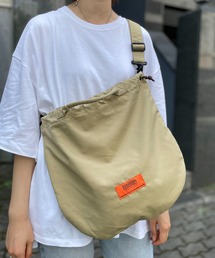 UNIVERSAL OVERALL（ユニバーサルオーバーオール） ショルダーバッグ