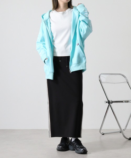 RE730 パーカー Sleeve Embroidered Full-Zip Hoodie / 袖刺繍