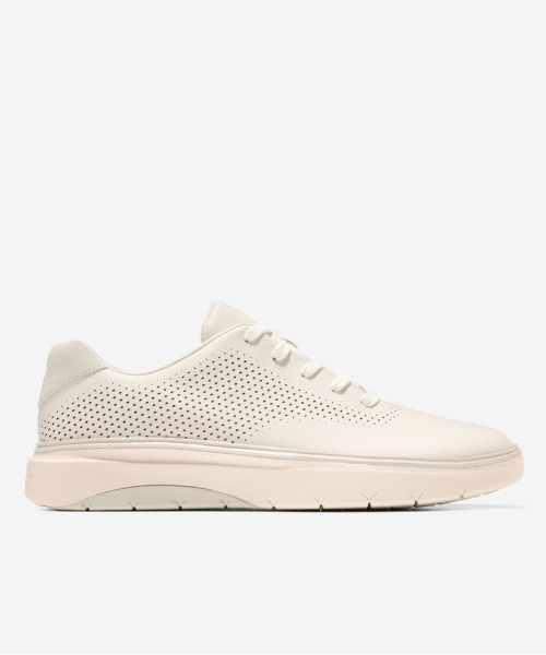 COLE HAAN GrandPro ベージュレザーシューズ COLE HAAN（コールハーン） スニーカー グランドプロ フェザーアーク