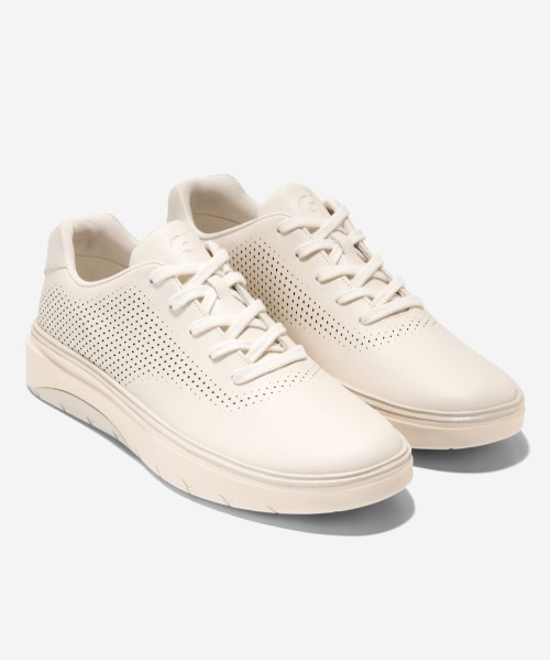 COLE HAAN GrandPro ベージュレザーシューズ COLE HAAN（コールハーン） スニーカー グランドプロ フェザーアーク