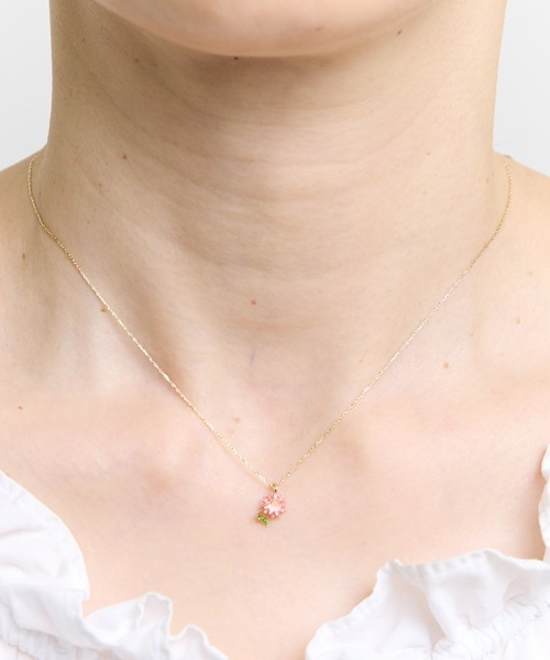 Zoule（ゾーラ） ネックレス ゾーラ：FLOWER LETTER SERIES flower