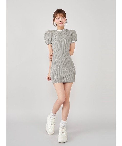 Darich エンブレムケーブルニットミニワンピース ホワイト ロゴケーブルニットミニワンピース – Darich (ダーリッチ)