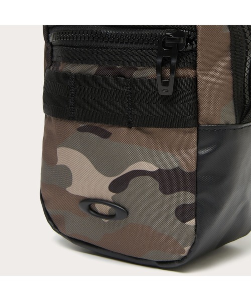 OAKLEY（オークリー） ショルダーバッグ 最新 ENHANCE LT POUCH 9.0