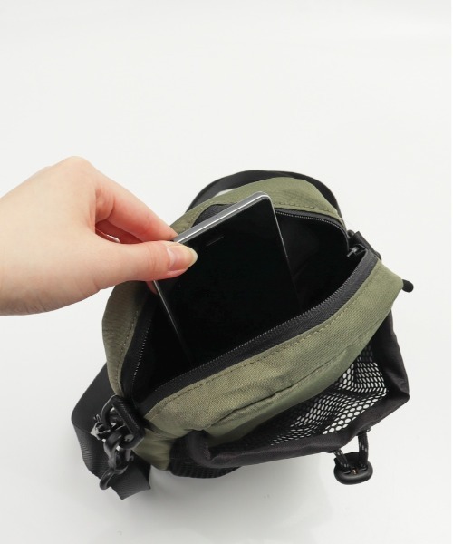 KiU（キウ） ショルダーバッグ バッグ パラコードメッシュポケット