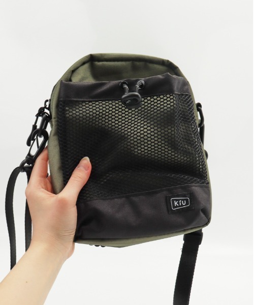 KiU（キウ） ショルダーバッグ バッグ パラコードメッシュポケット