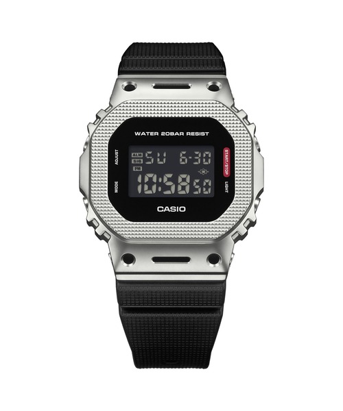 メタルベゼル G-SHOCK GM-5600 CASIO G-SHOCK 腕時計 メタルベゼル / インダストリアルデザイン GM-5600M