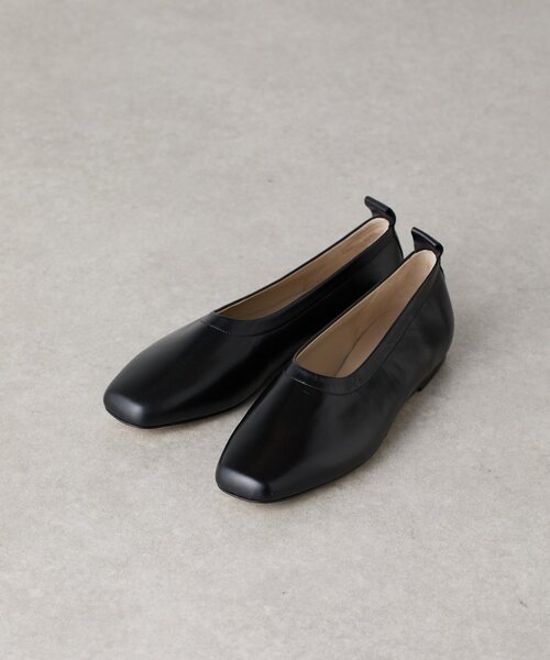 BEARDSLEY（ビアズリー） パンプス 「CORSO ROMA 9」レザーフラット