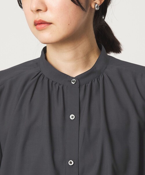 ブラウス シャツ 半袖 「WEB限定」「at ease」ノーカラー ギャザー ブラウス UVカット 通気性 レディース | green label relaxing | 23