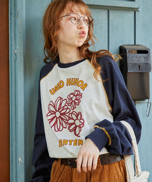 tシャツ 配色ステッチ×フラワーグラフィックプリント ラグラン 長袖Tシャツ レディース メンズ | ブランド登録なし | 07