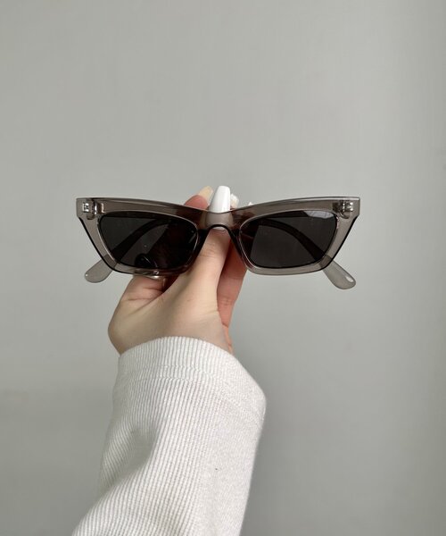 Ray-Banサングラスキャットアイ クリアフレーム ブラウンレンズ ケース付き 楽天市場】レイバン サングラス キャッツアイの通販