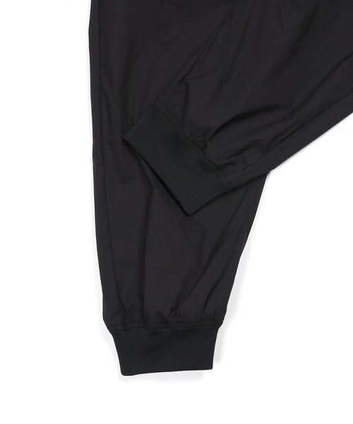 パンツ HALF LEG JOGGER PANTS：ストレッチナイロン クロップド丈 ジョガーパンツ メンズの画像