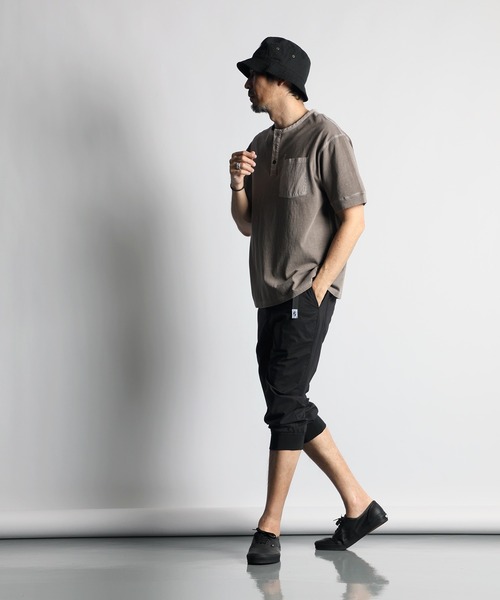 パンツ HALF LEG JOGGER PANTS：ストレッチナイロン クロップド丈 ジョガーパンツ メンズの画像