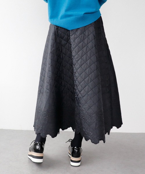Three Four Time（スリーフォータイム） スカート キルティング刺繍