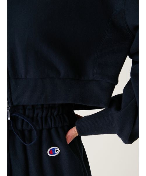 トレーナー スウェット 「FRAY I.D｜Champion」リバースウィーブショートフーディ レディースの画像
