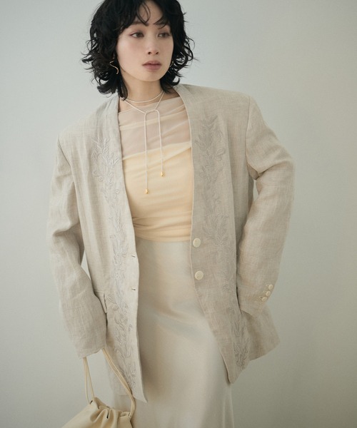 カンタキルト　花柄刺繍ノーカラージャケット ジャケット ノーカラージャケット botanical embroidery linen jacket