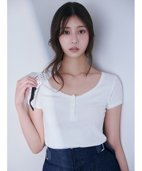 SNIDEL 半袖トップス レース付き SNIDEL（スナイデル） ヘンリーネック tシャツ 半袖 「WEB限定カラー
