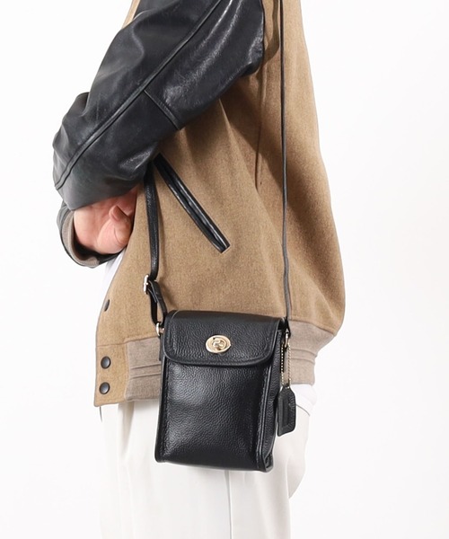 COOCO（クーコ） ショルダーバッグ バッグ シュリンクレザーヒネリ金具