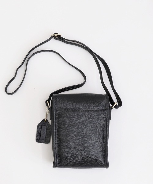 COOCO（クーコ） ショルダーバッグ バッグ シュリンクレザーヒネリ金具