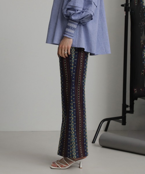 【検討中】yukiemon　ダイヤブーケパンツ　M ROSE BUD パンツ (mag.by c)JACQUARD FLARE PANTS レディース