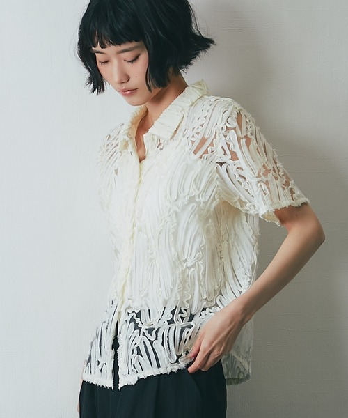 ANOTHER S コンパクト刺繍レース襟付きシャツ　Vネック ブラウス シャツ コンパクト刺繍レース襟付きシャツ レディース