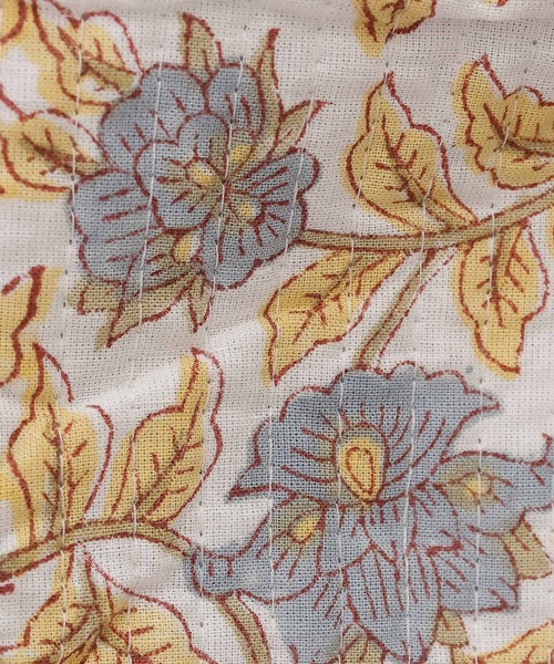 emesuelee ベスト ジレ カリーノブロックプリント キルトベスト 花柄